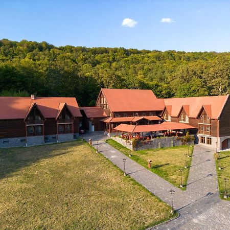 5.Evszak Hotel Sfântu-Gheorghe Buitenkant foto