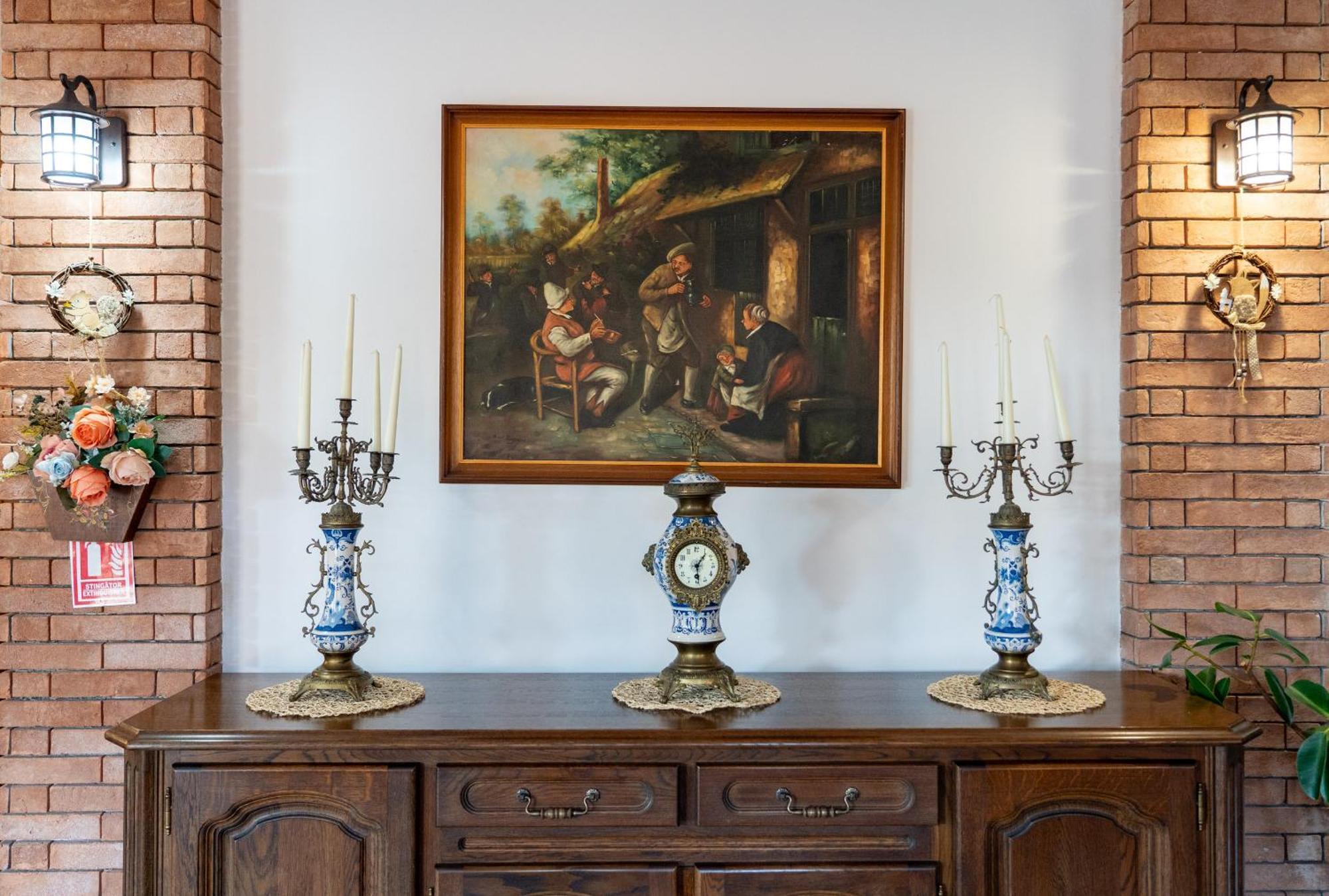 5.Evszak Hotel Sfântu-Gheorghe Buitenkant foto